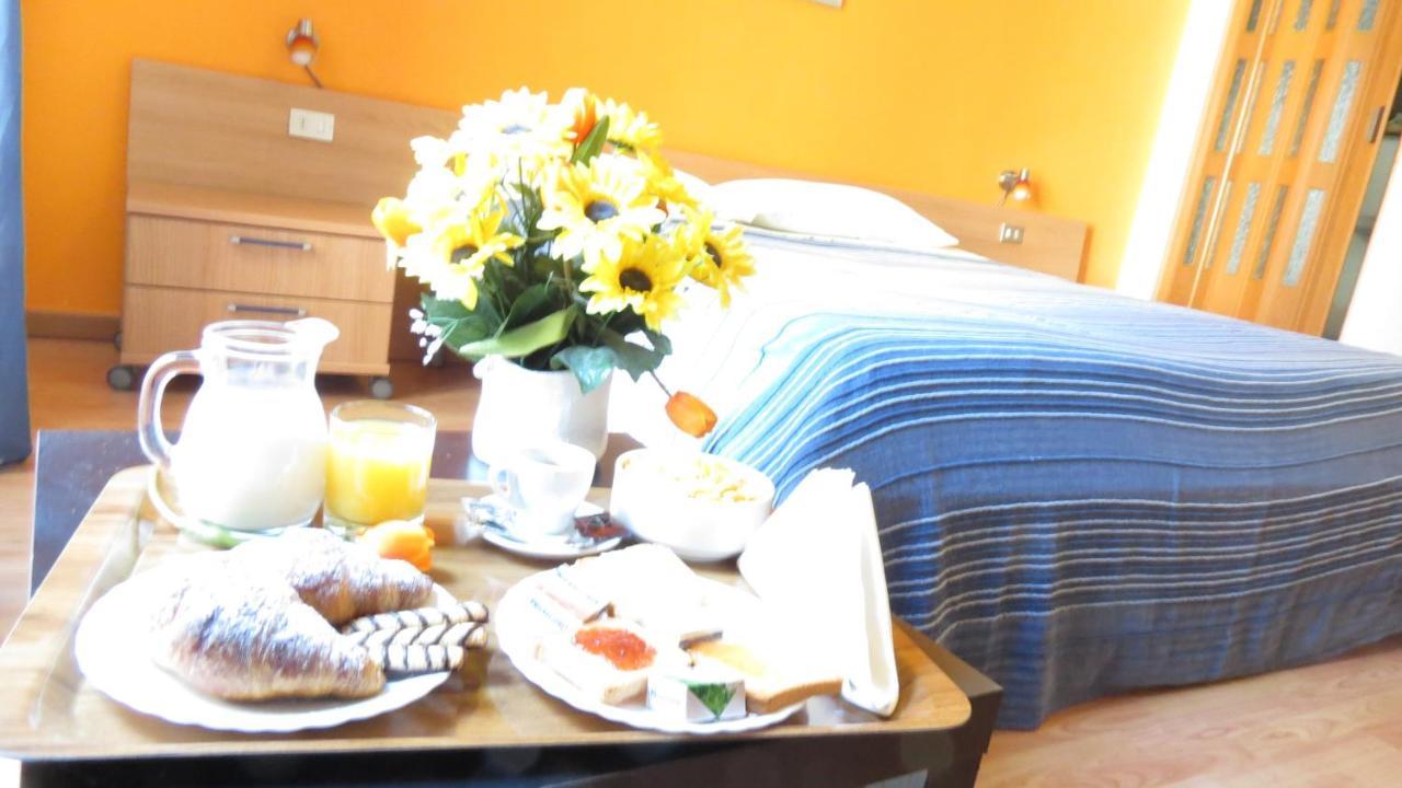 Lecce Cplaza Bed & Breakfast ภายนอก รูปภาพ