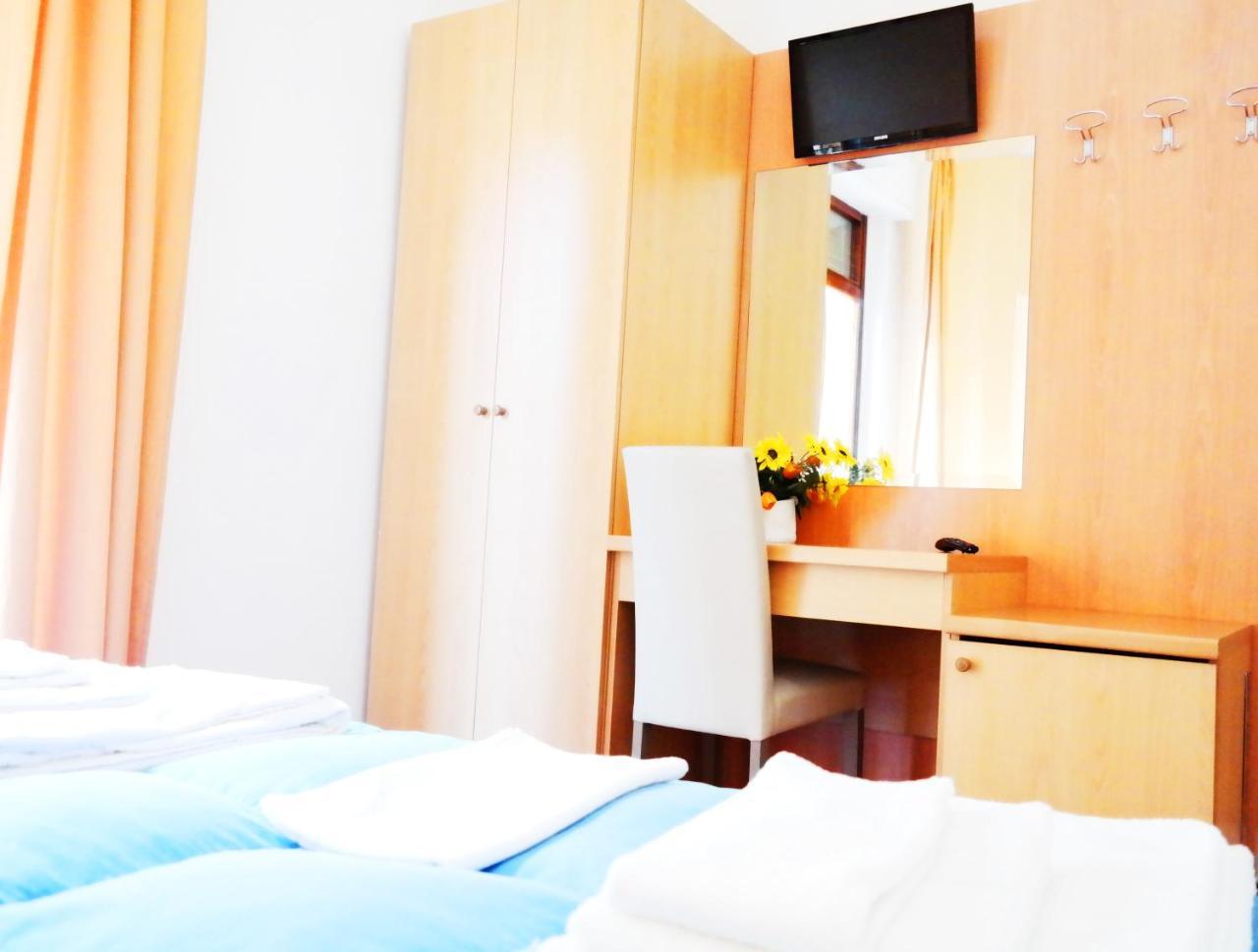 Lecce Cplaza Bed & Breakfast ภายนอก รูปภาพ